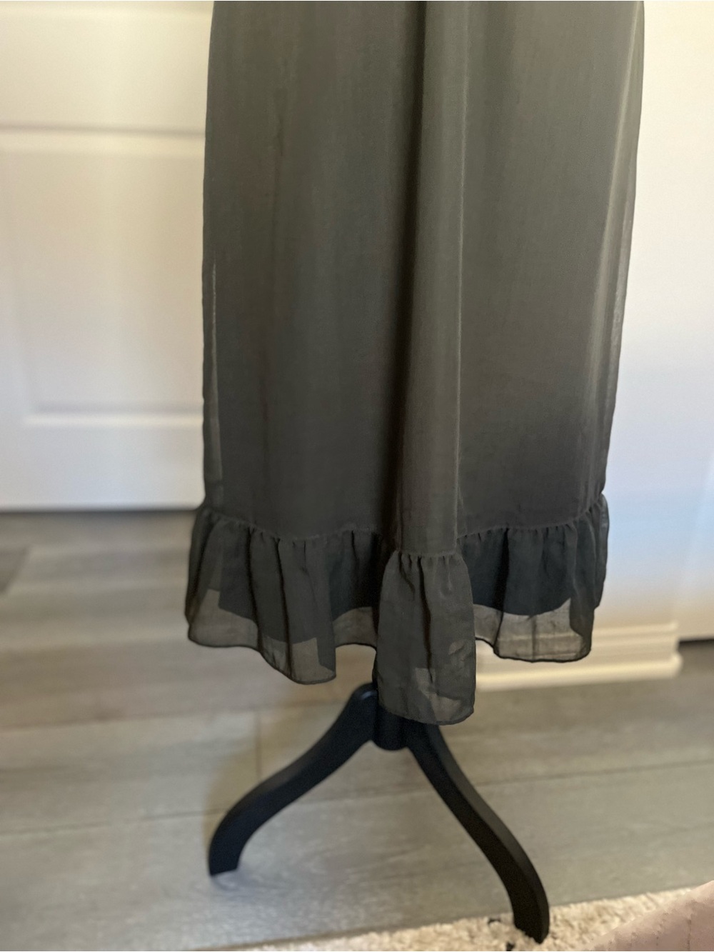 Banana Republic brown V-Neck Sleeveless Midi Dress size 6 - Picture 5 of 8